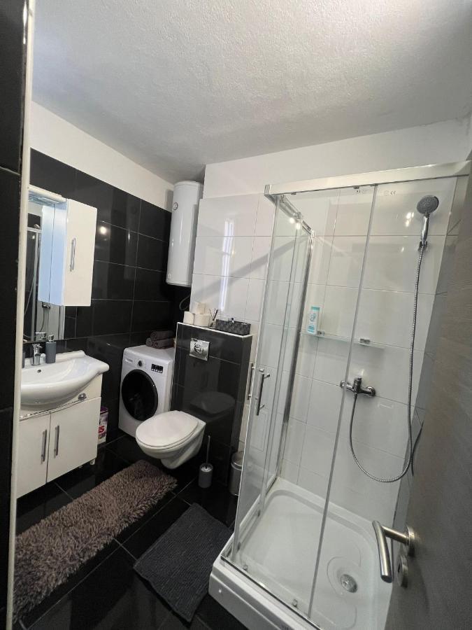Appartamento Apartman Duzel Spalato Esterno foto
